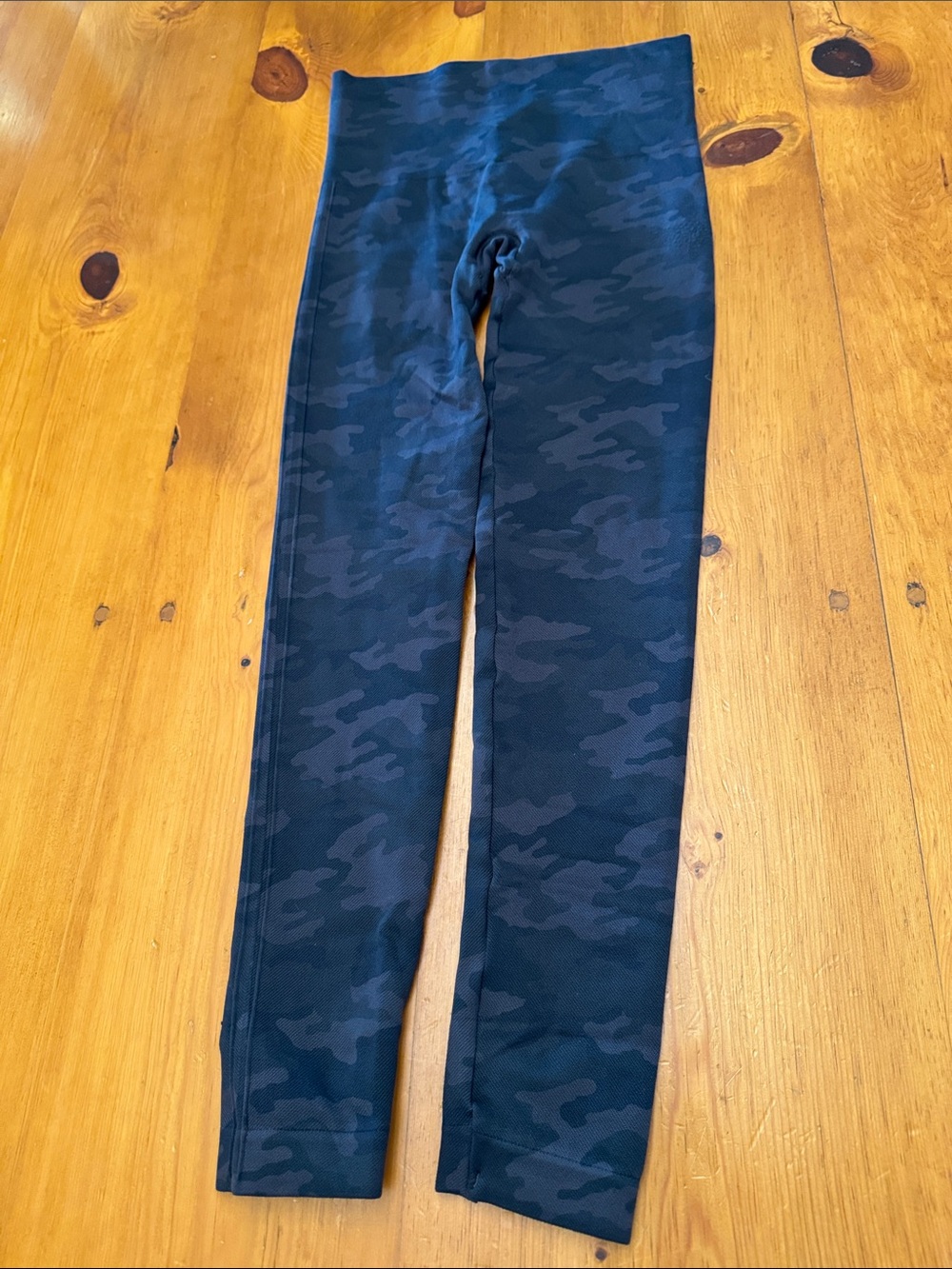Spanx - Look At Me Now Seamless Leggings - Picture 9 of 14
